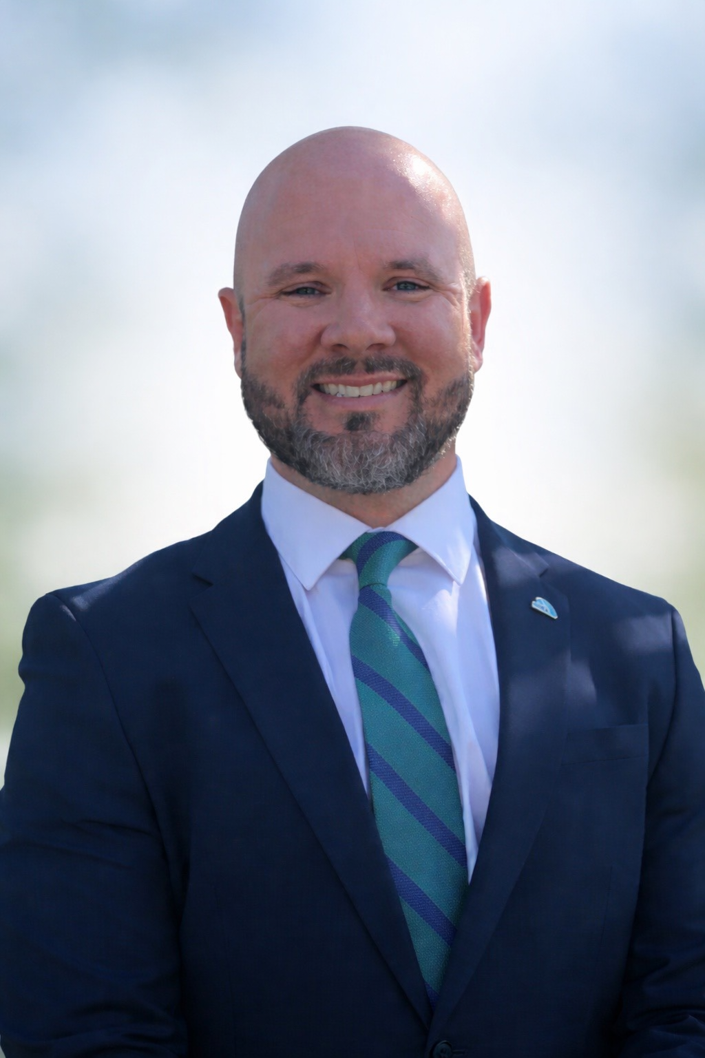 Headshot of Brett Hartis